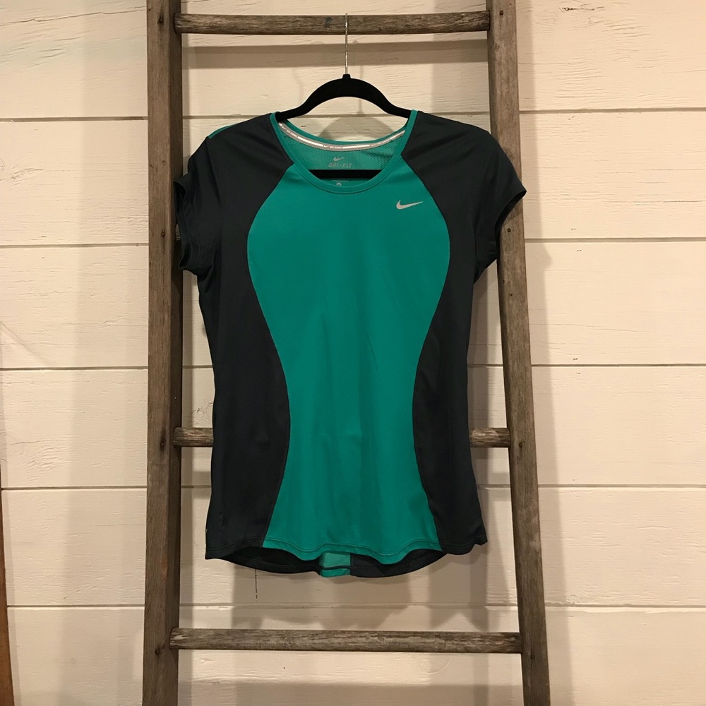 Nike Dri-Fit Shirt